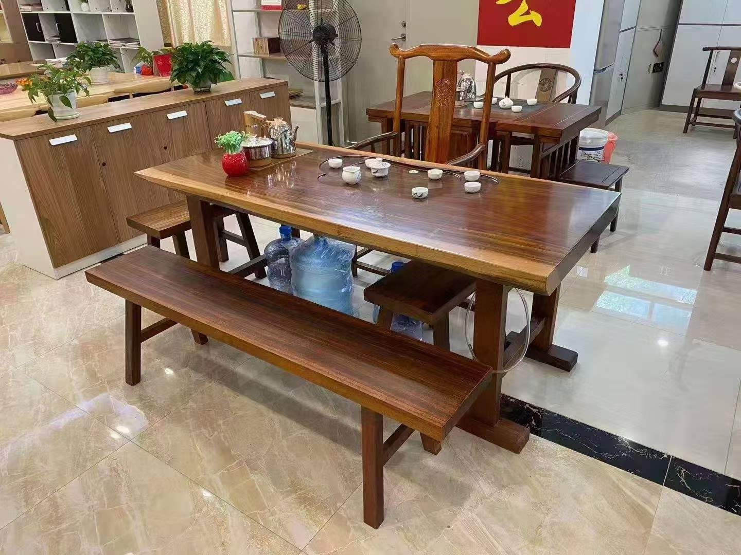 長沙天心區(qū)紅木家具回收|花梨木家具回收|老榆木家具回收|實(shí)木餐桌椅茶臺(tái)回收